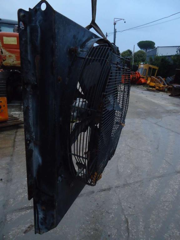 Cooling fan for New Holland W270B Photo 3