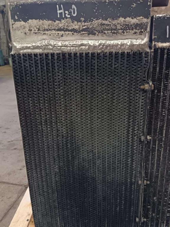 Water and oil radiator for Liebherr L 512 Photo 3