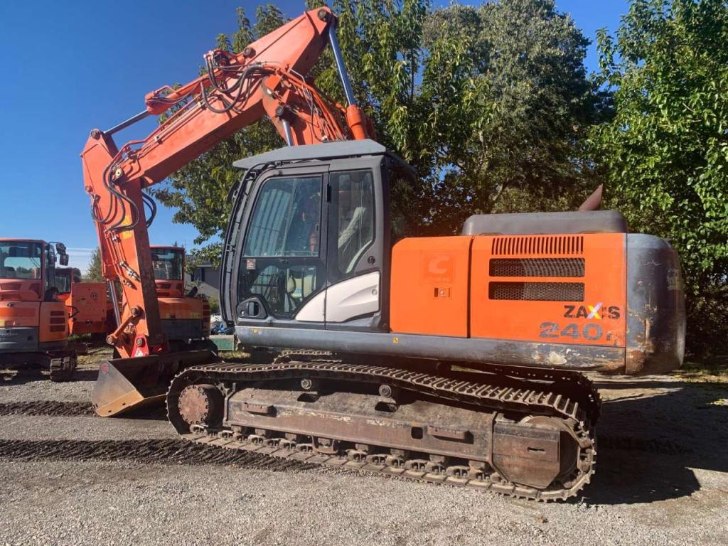 Hitachi ZX240N-5B Photo 2
