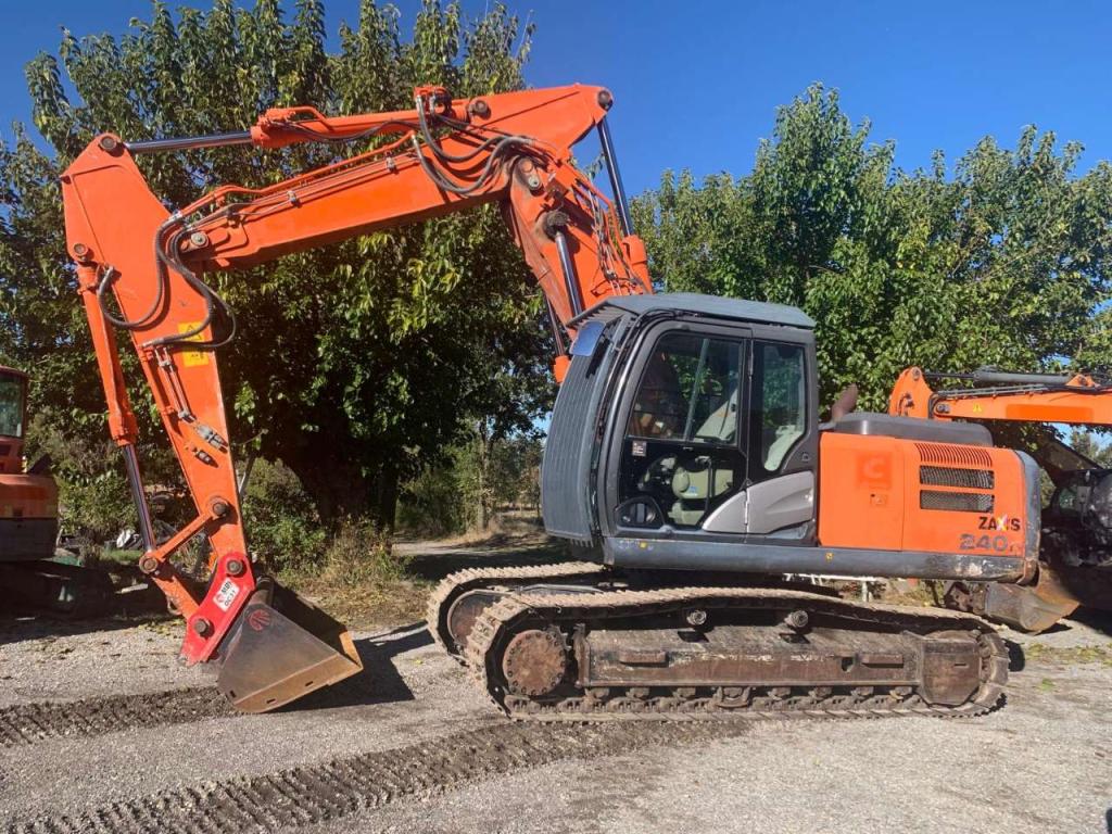 Hitachi ZX240N-5B Photo 5