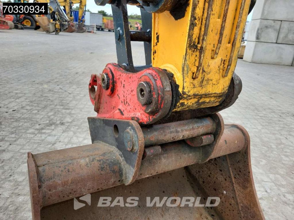 Hyundai R80 CR-9A Photo 13