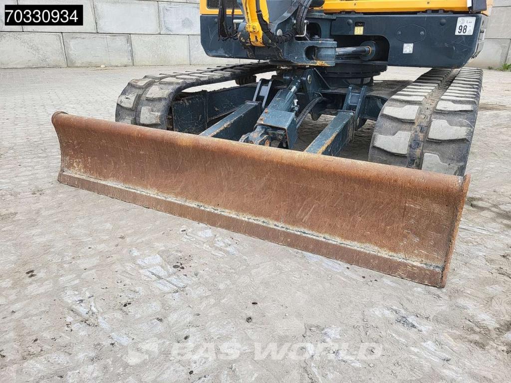 Hyundai R80 CR-9A Photo 25