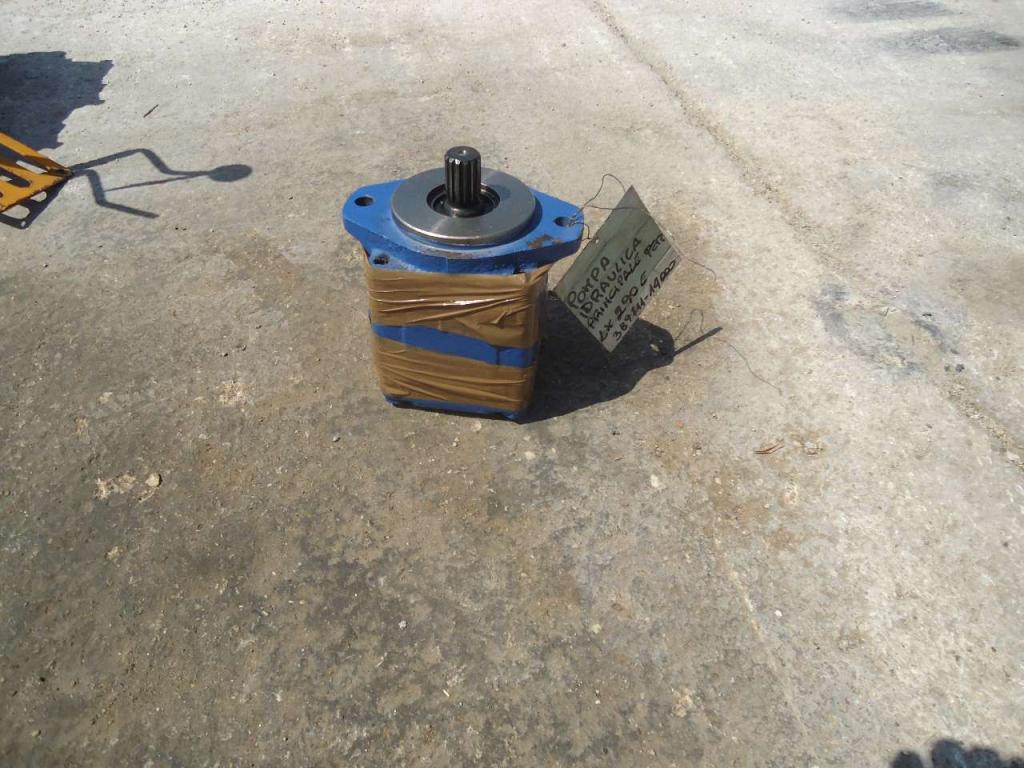 Hydraulic pump for Hitachi LX290E - CODICE 389711-14000 Photo 2