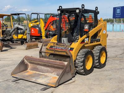 Caterpillar 226 sold by Gruppo Movimento Terra Srl