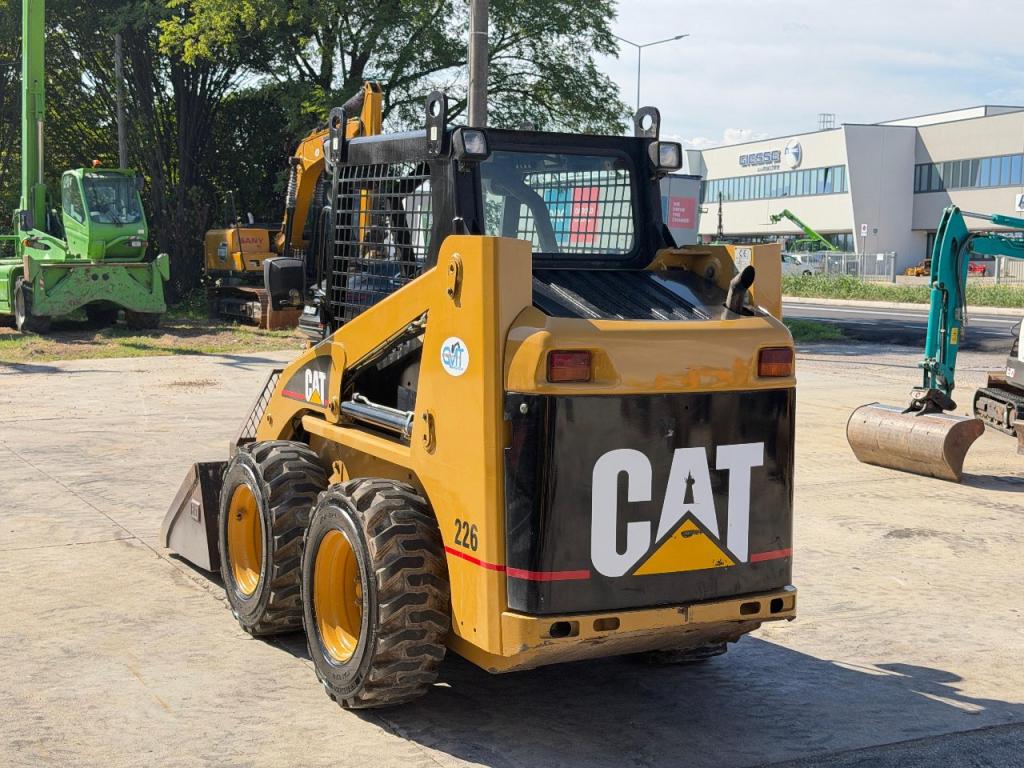 Caterpillar 226 Photo 4