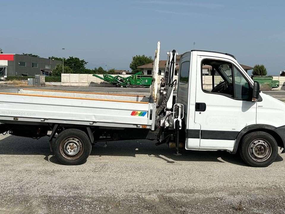 Iveco Daily - 29L 12 Photo 16