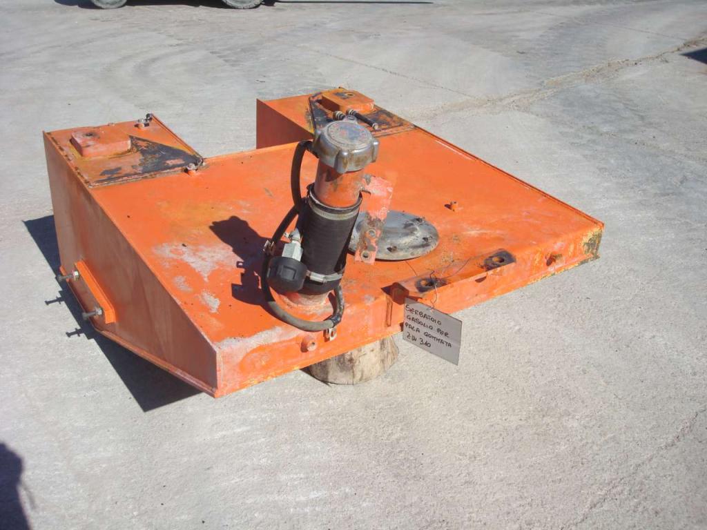 Diesel tank for PALA GOMMATA ZW310 Photo 5