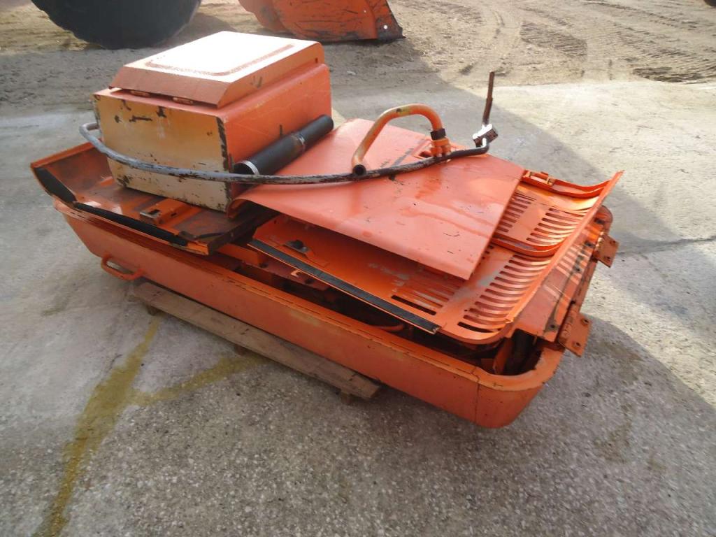 Hood and body panel for Fiat Hitachi EX215 Photo 4
