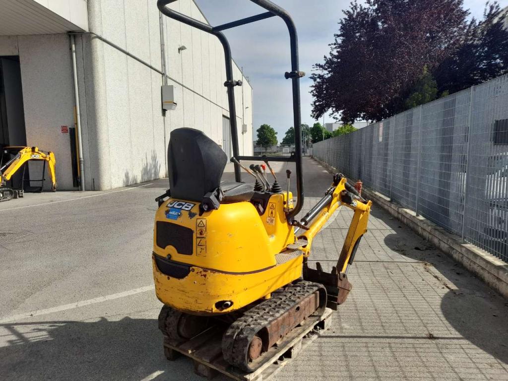 JCB 8008 CTS Photo 11