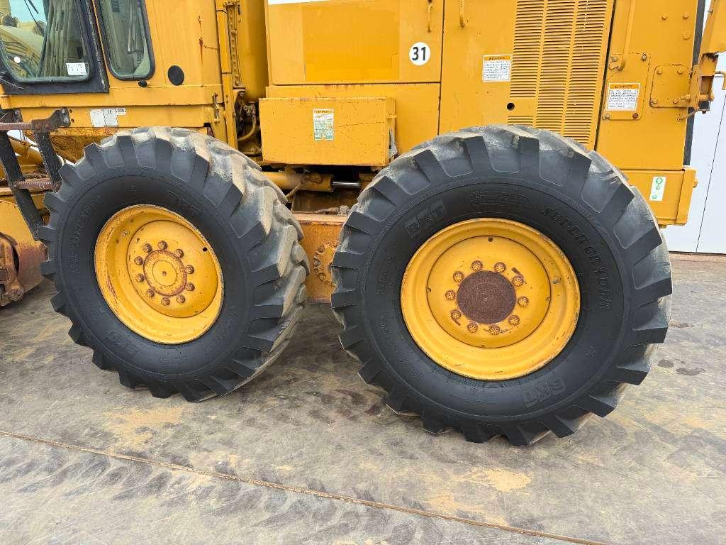 Caterpillar 120H - Front Blade / Scarifier / Top Condition Photo 23