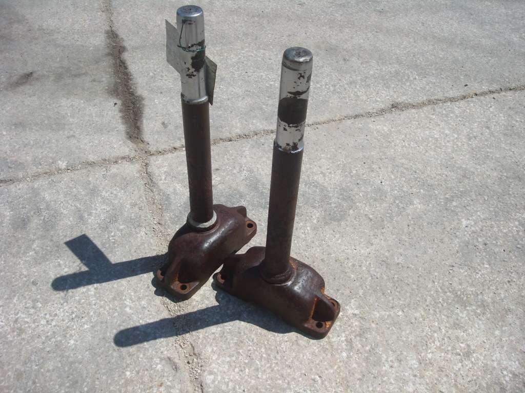 Idler wheel fork for Fiat Allis AD10-FL10B-FL10C (codice 76008544) Photo 4