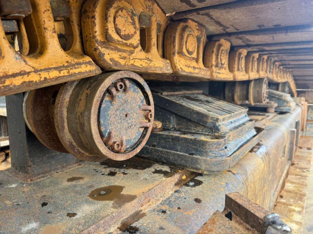 Caterpillar 374FL Photo 11