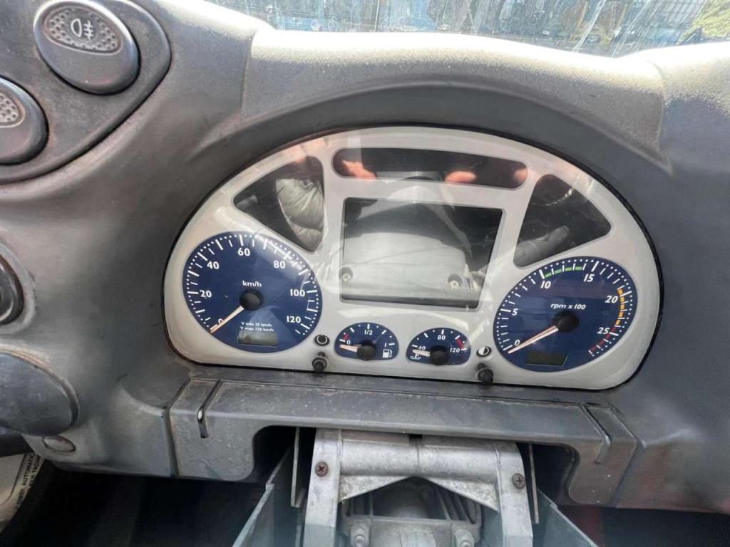Iveco 480 Photo 10