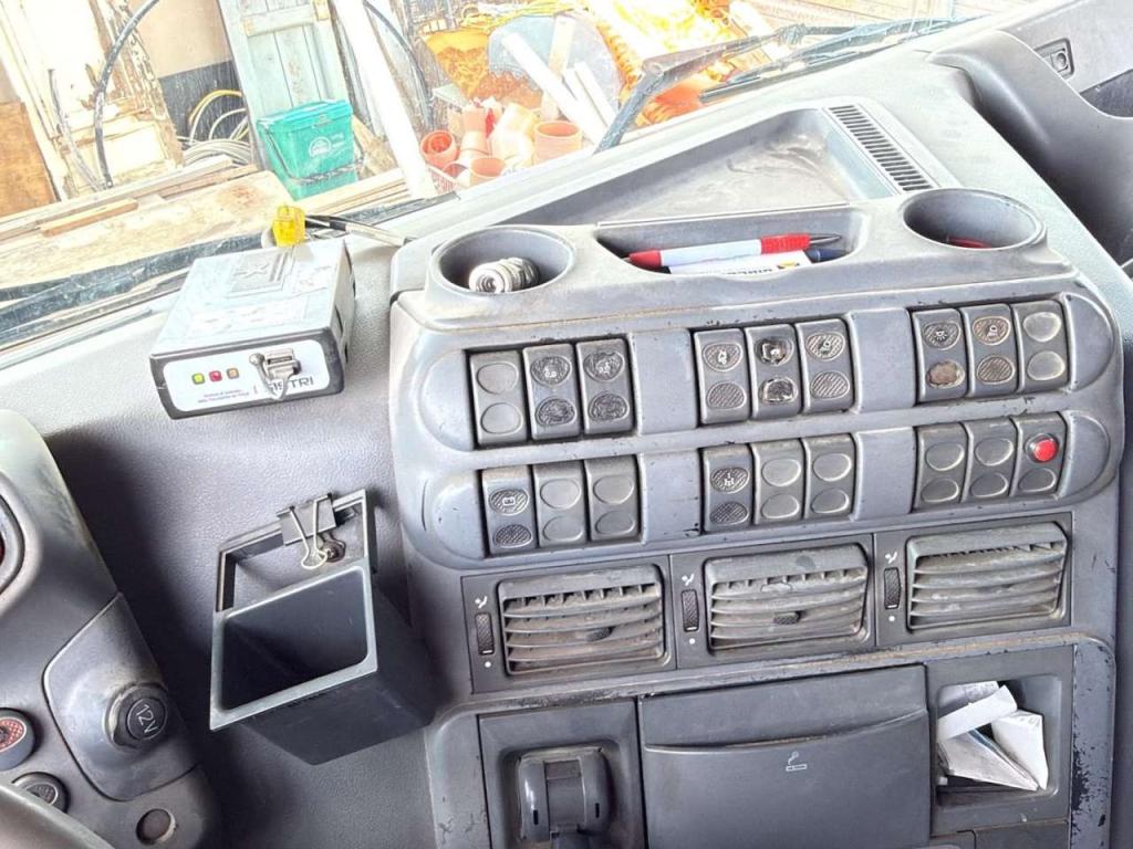 Iveco 480 Photo 12