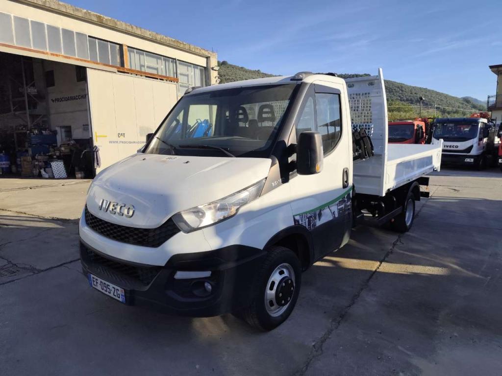 Iveco DAILY 35-150 Photo 19
