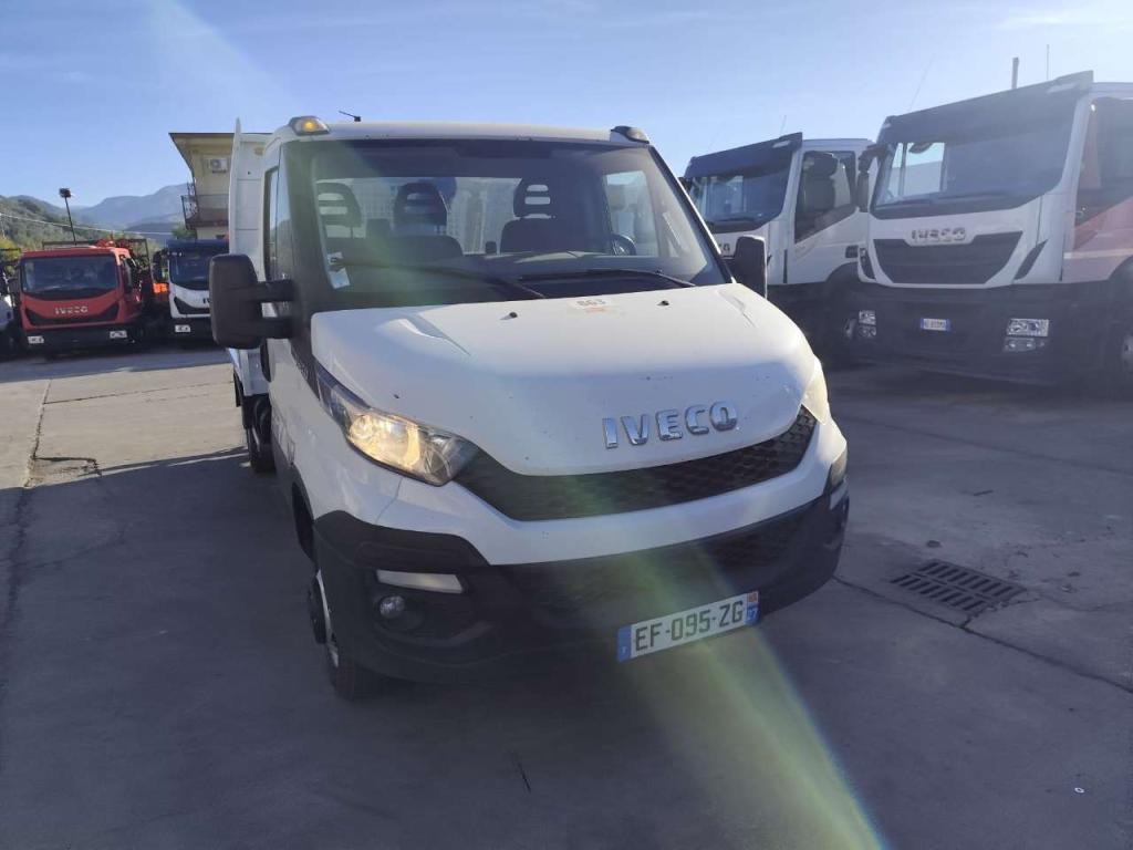 Iveco DAILY 35-150 Photo 4