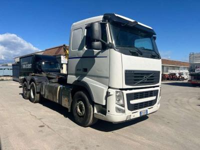 Volvo FH500 SCARRABILE USATO sold by Aurora Srl
