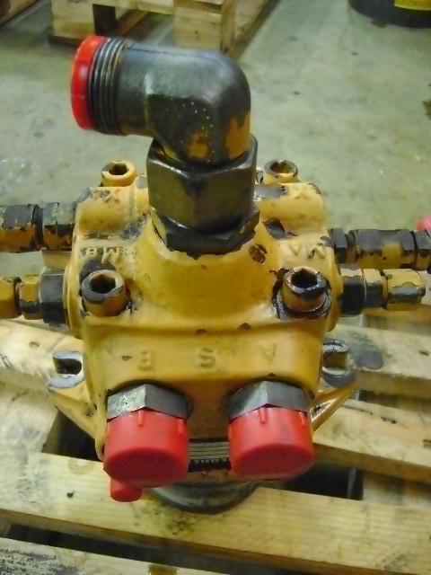 Turntable rotation motor for Liebherr 902 Litronic Photo 1