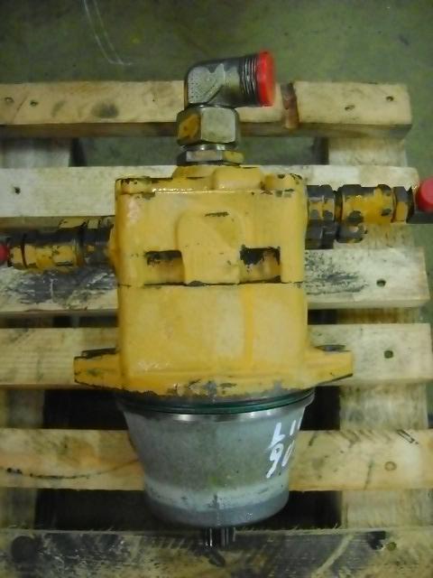 Turntable rotation motor for Liebherr 902 Litronic Photo 2