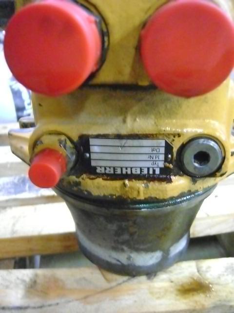Turntable rotation motor for Liebherr 902 Litronic Photo 3