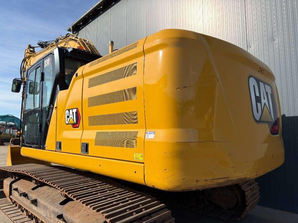Caterpillar 330 07B Photo 11