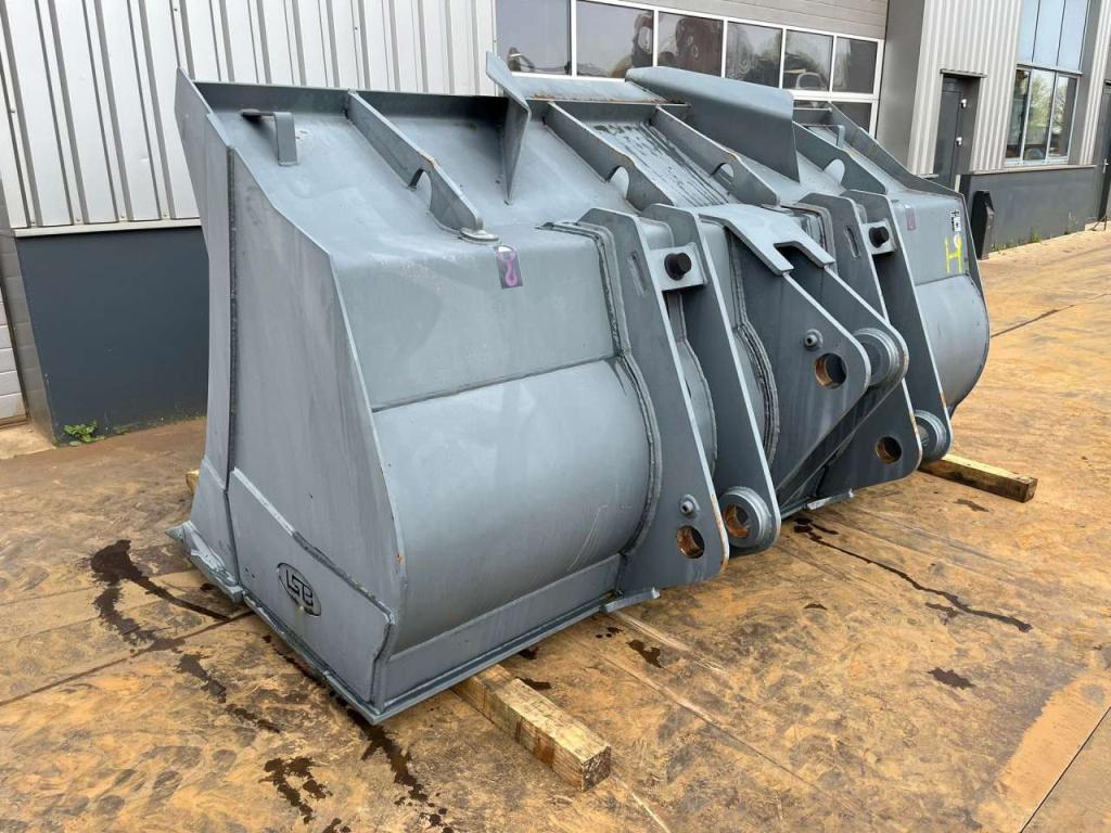 Doosan DL450-3 bucket 4700 l Photo 3