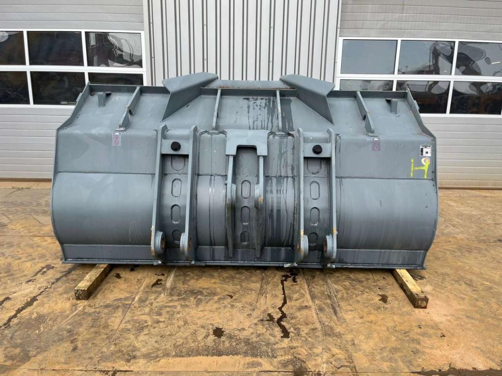 Doosan DL450-3 bucket 4700 l Photo 4