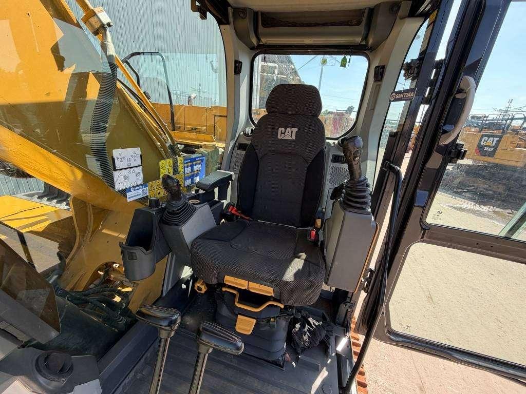 Caterpillar 320 07B Photo 19