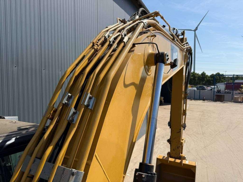 Caterpillar 320 07B Photo 27