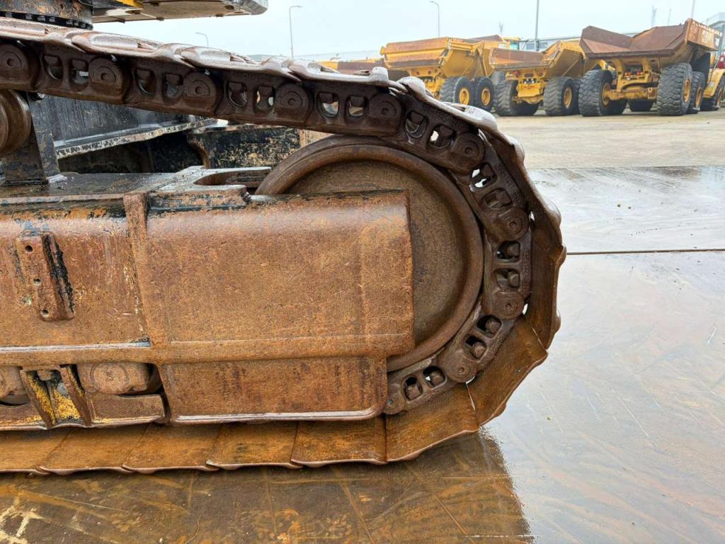 Caterpillar 352F Photo 15