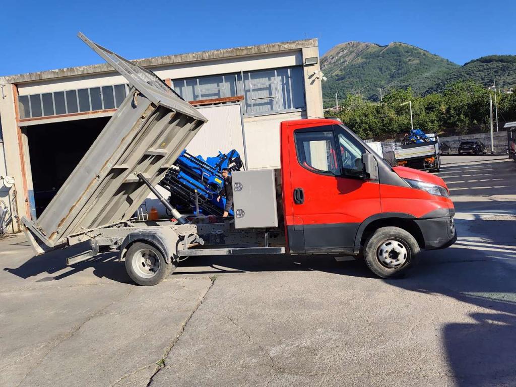 Iveco DAILY 35-130 Photo 7