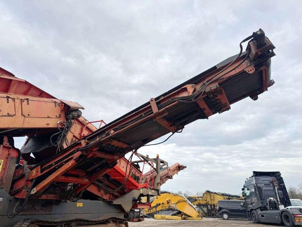 Terex Finlay 883 - Deutz Engine / 2 Side Conveyor Photo 17