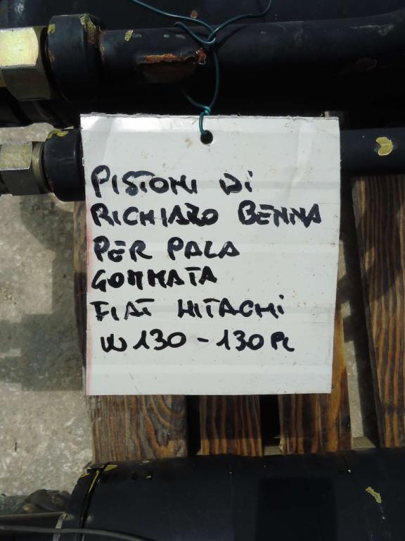 Bucket rotation piston for Fiat Hitachi W130-130PL Photo 3