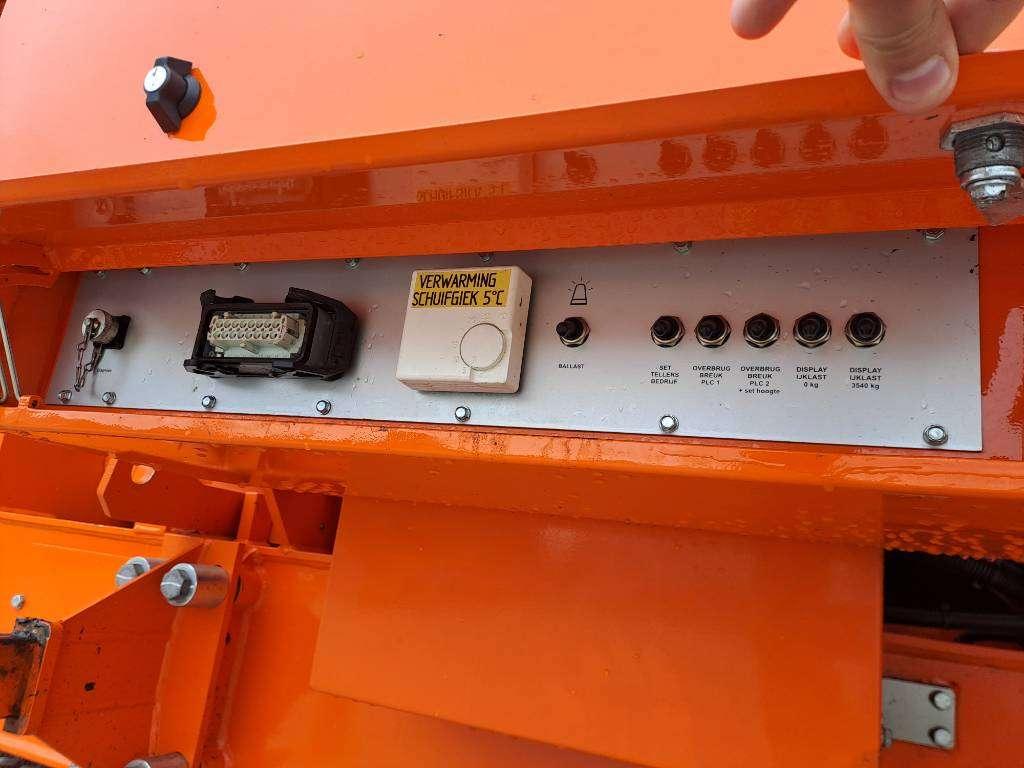 Spierings SK 597 AT4 E-lift (48m) Photo 9