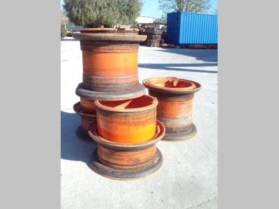 Rim for Fiat Allis FR220 sold by OLM 90 Srl