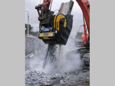 MB CRUSHER BF90.3 sold by MB SpA