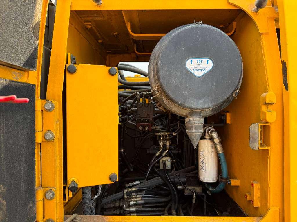 Volvo EC290EL - Quick Coupler / Hammer Lines / Auto Lube Photo 19