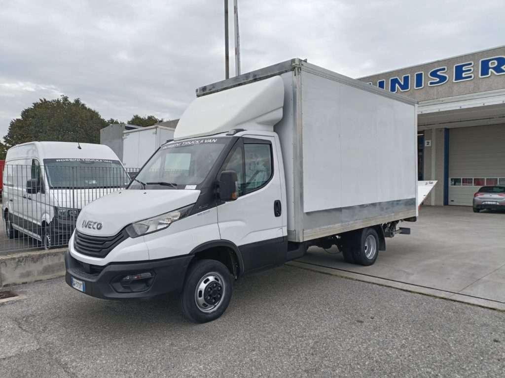Iveco Daily Photo 4