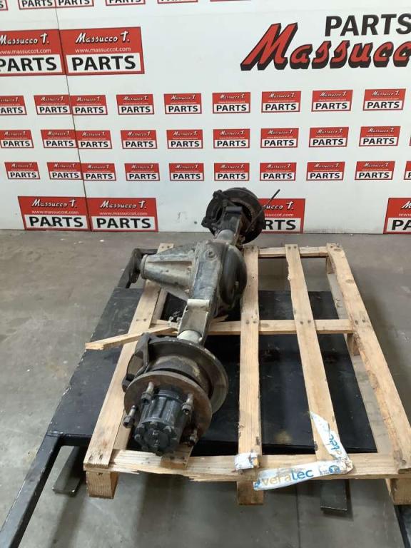 Rear axle for Nissan CABSTAR Photo 2