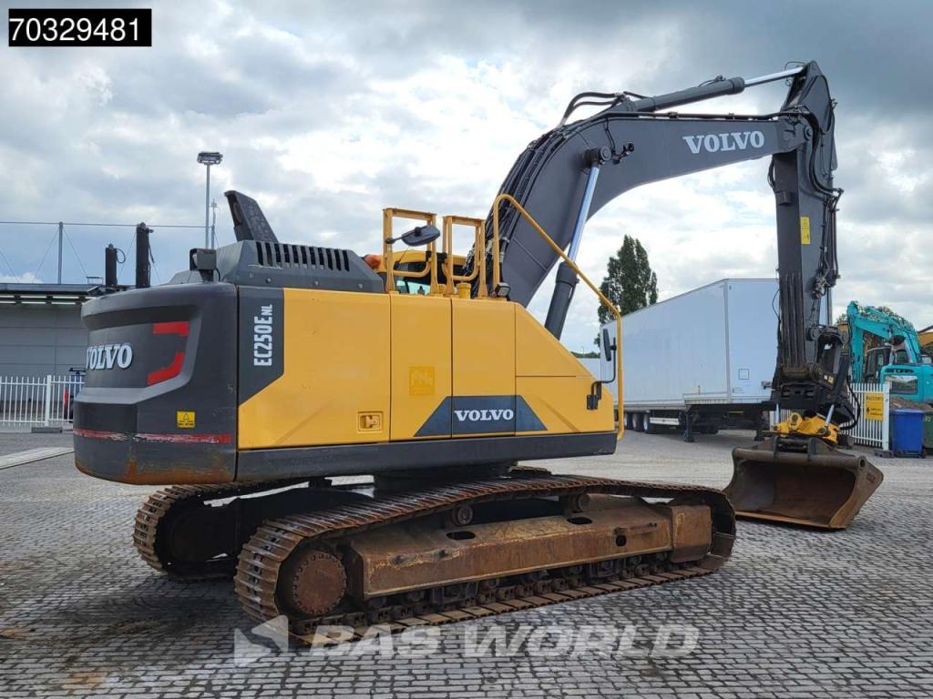 Volvo EC250 E NL 3M Width Photo 6