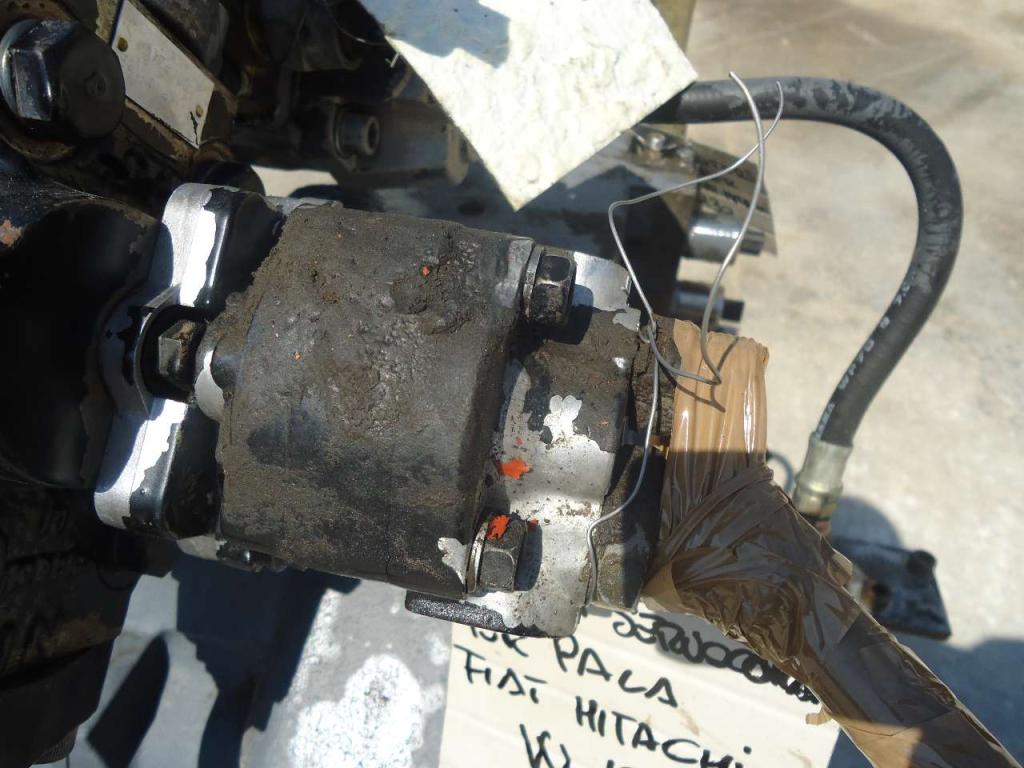 Servocontrol hydraulic pump for Fiat Hitachi W130 Photo 1