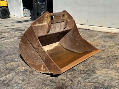 S80 Loader bucket sold by Massucco T. Srl Area Ricambi