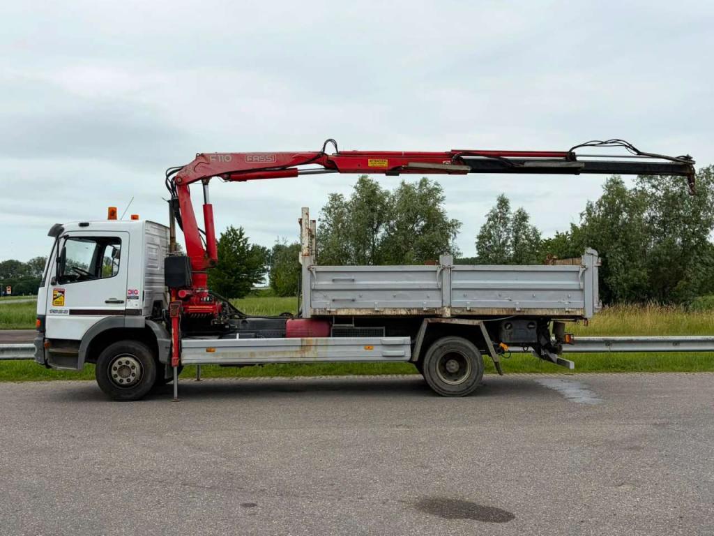 Mercedes-Benz 1523 Photo 14