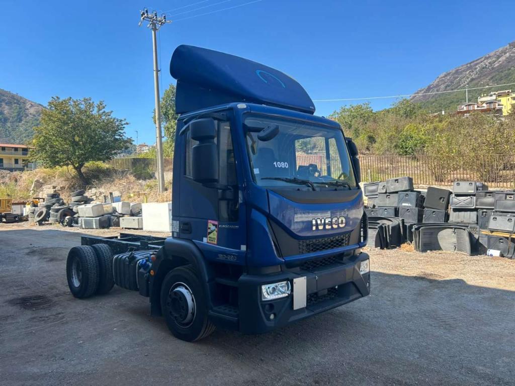 Iveco EUROCARGO CUBE 120-220 Photo 18