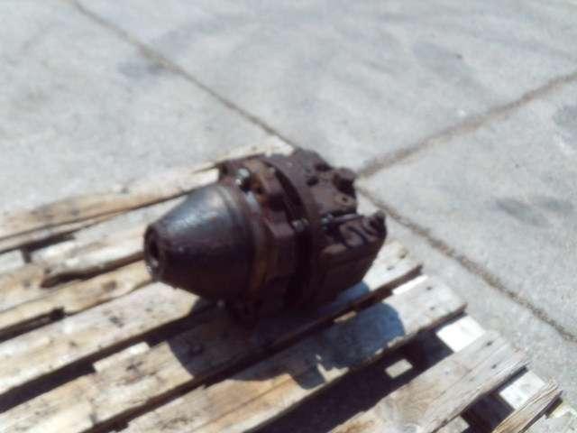 Translation motor for Fiat Hitachi EX215 - DA RICONTROLLARE Photo 2