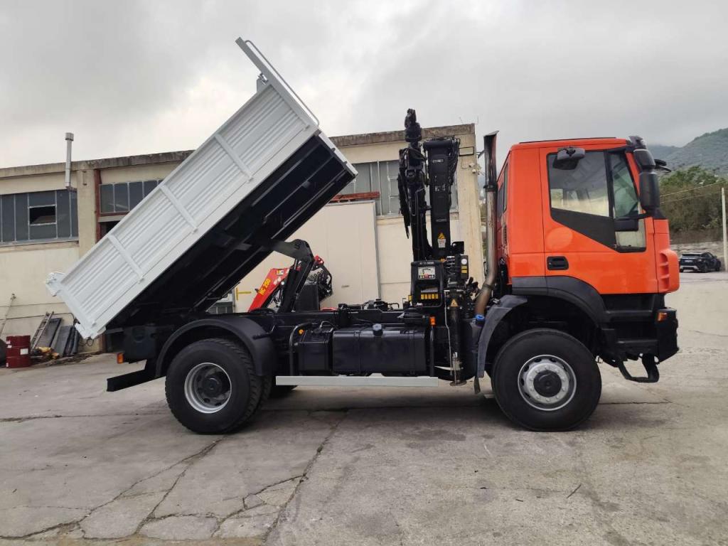 Iveco TRAKKER 190T36 Photo 10