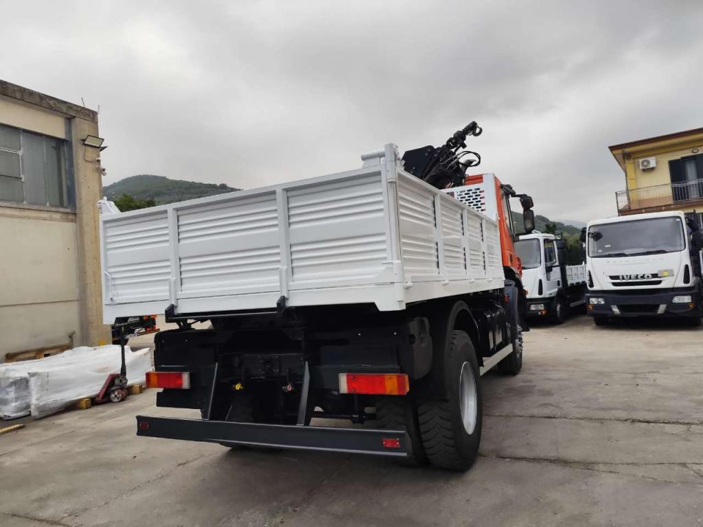 Iveco TRAKKER 190T36 Photo 19