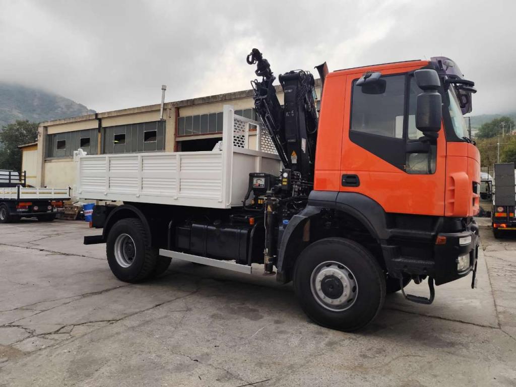 Iveco TRAKKER 190T36 Photo 23