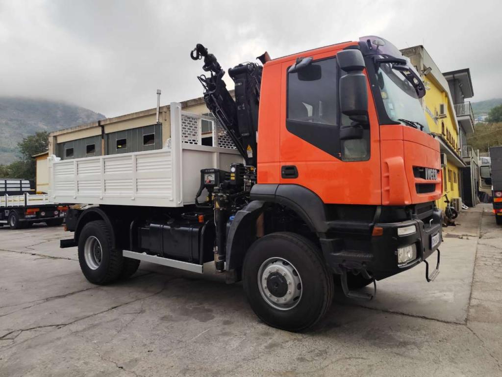 Iveco TRAKKER 190T36 Photo 24