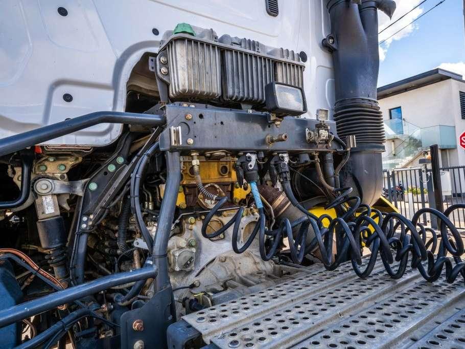 Mercedes-Benz AROCS 2045 AS (cardan) Photo 8